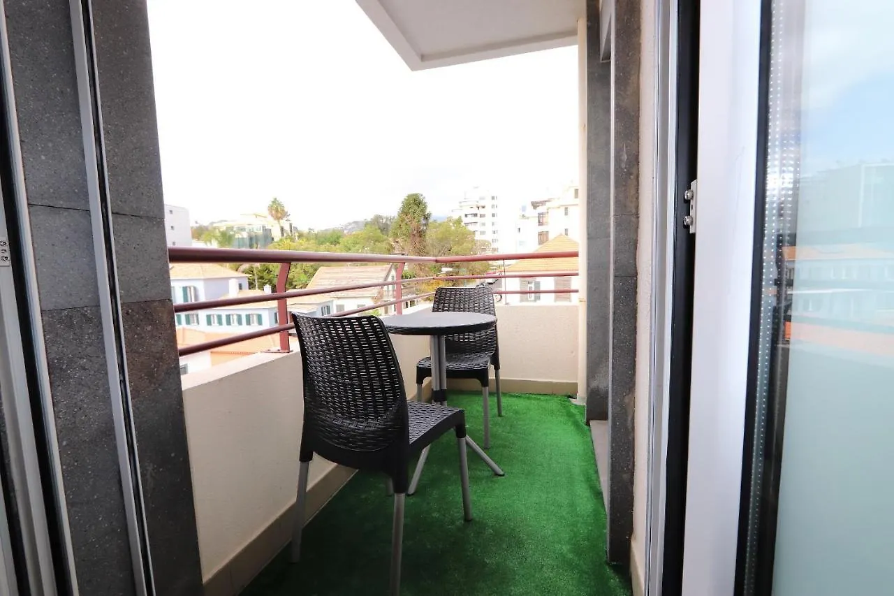 Funchal Apartment, With Pool 丰沙尔